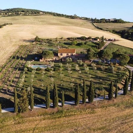 Agriturismo Santa Maria Пиенца Екстериор снимка