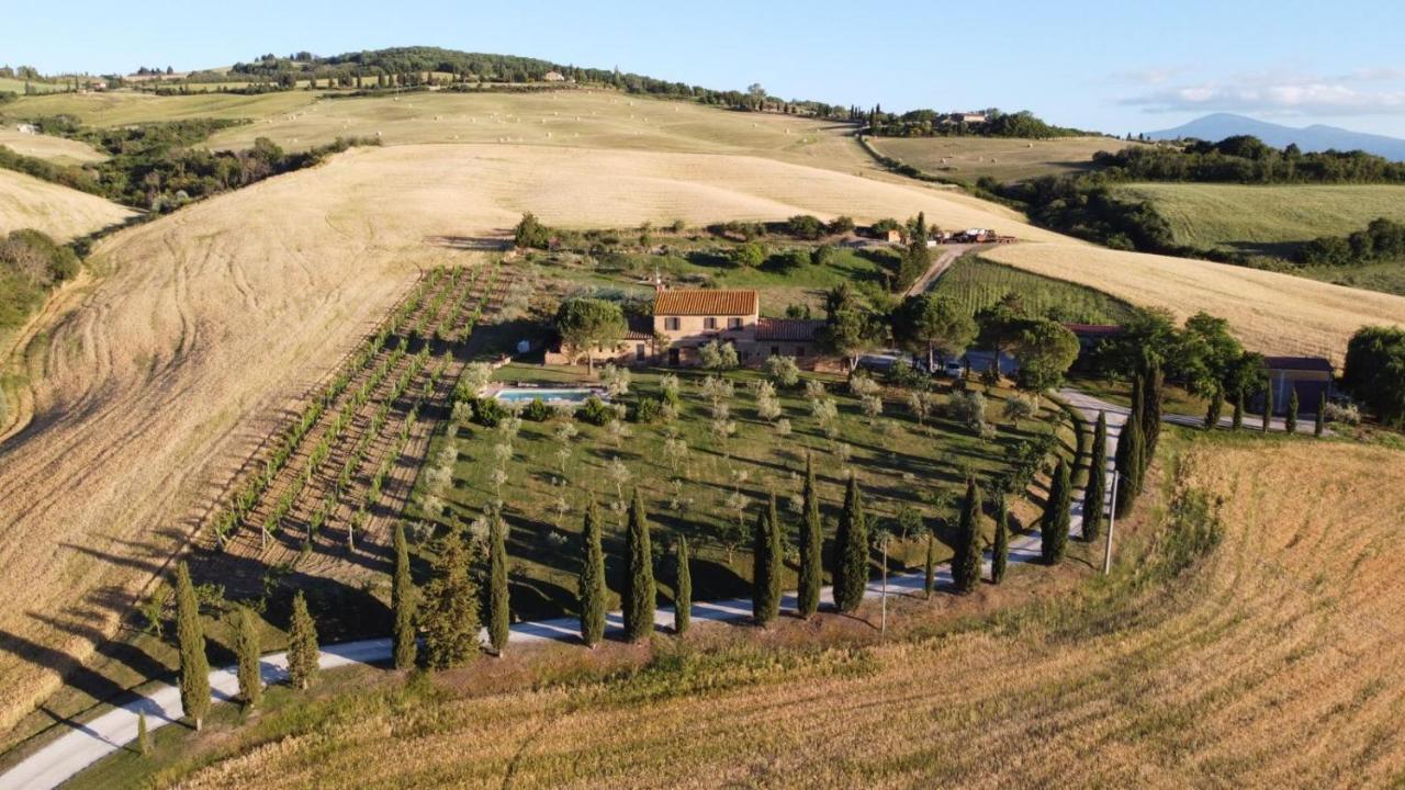 Agriturismo Santa Maria Пиенца Екстериор снимка