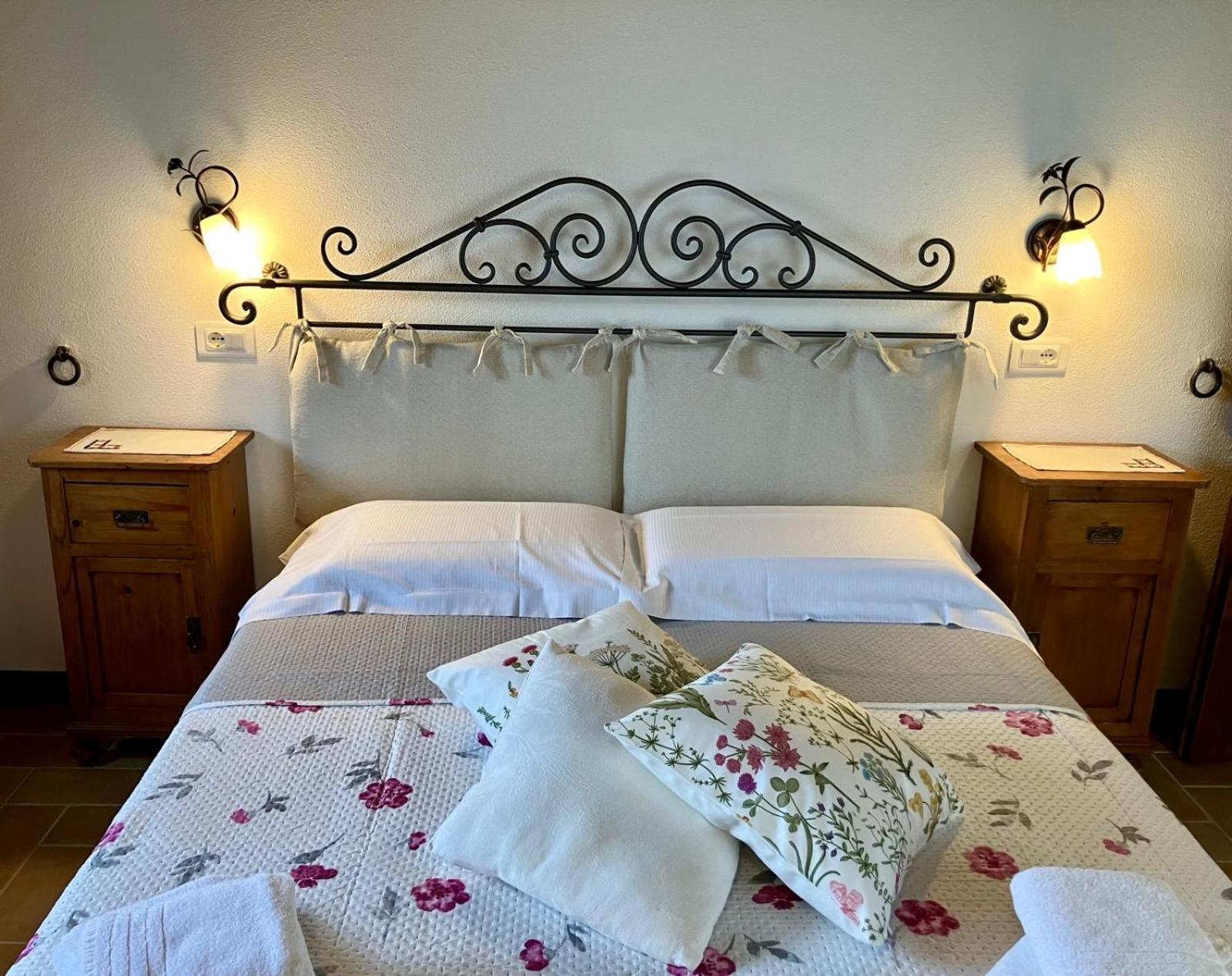 Agriturismo Santa Maria Пиенца Екстериор снимка