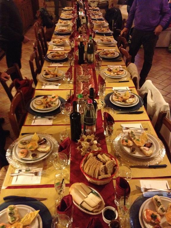 Agriturismo Santa Maria Пиенца Екстериор снимка