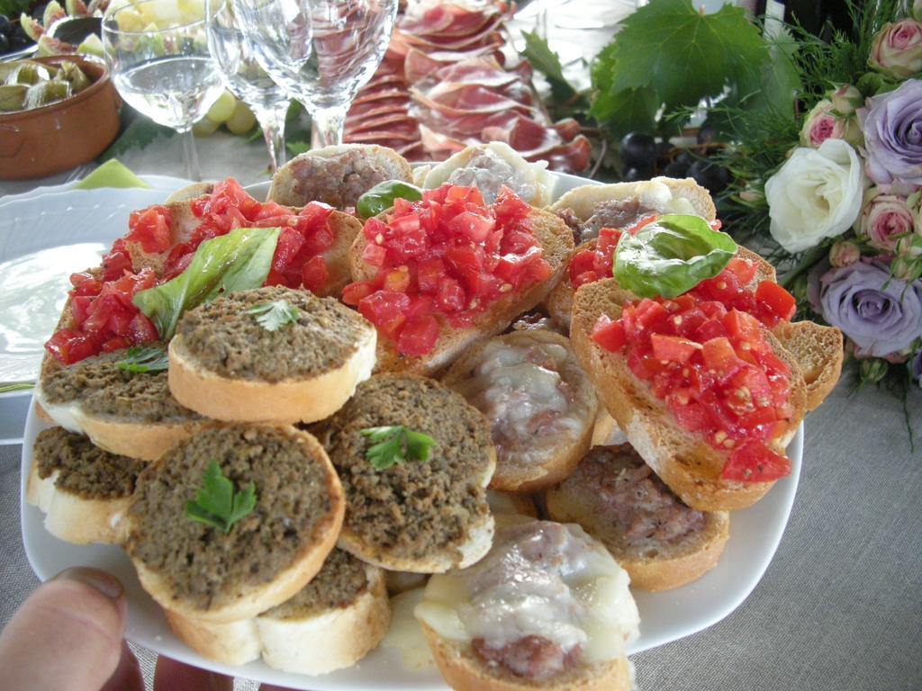 Agriturismo Santa Maria Пиенца Екстериор снимка