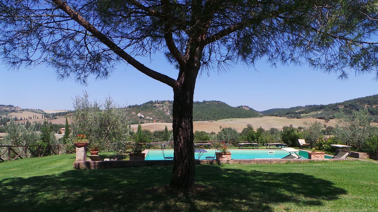 Agriturismo Santa Maria Пиенца Екстериор снимка
